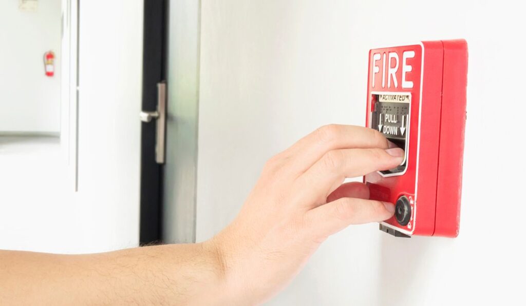 The simplest fire alarm system